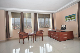 2000 Hotel