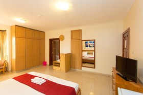 Aberdeen House Boutique Hotel