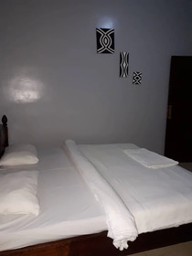 Airport First Choice Luxury Motel
