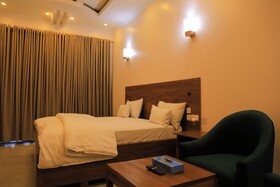 Ally Ngali Motel