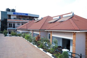 Ally Ngali Motel