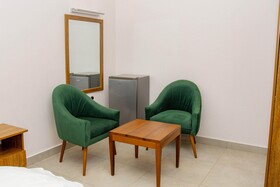 Ally Ngali Motel