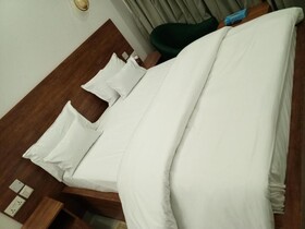 Ally Ngali Motel