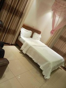 Green View Hotel