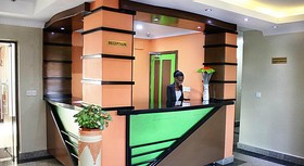 Hill View Hotel & Apartments