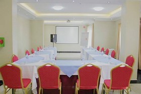 Hill View Hotel & Apartments