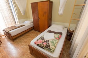 Hotel Iris Guesthouse