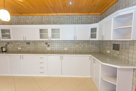 Hotel Iris Guesthouse