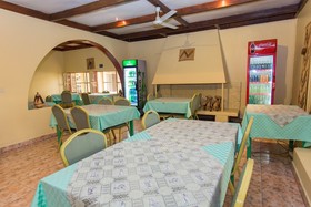Hotel Iris Guesthouse
