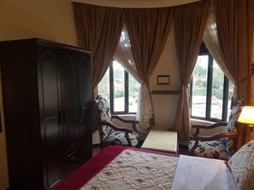 Kingsmen Suites