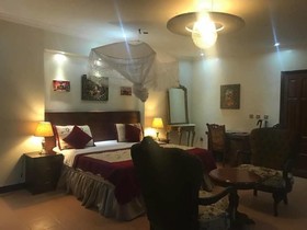 Kingsmen Suites