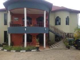 Kingsmen Suites