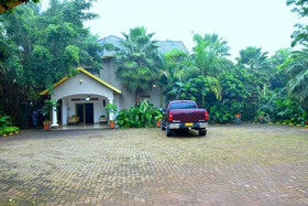 Random Park Hotel