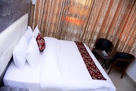 Silver Hotel