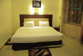 Silver Hotel