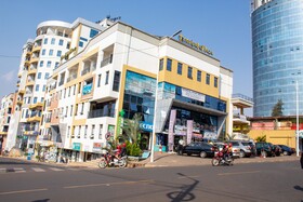 Tropical Plaza Apartments