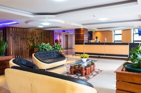 Tropical Plaza Apartments