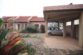 Um Apartments