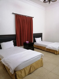 Rose Alhana by OYO Rooms