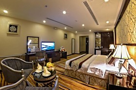 Garden Plaza Hotel