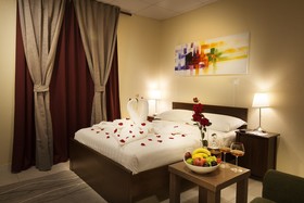 Palms Lily Hotel Suites