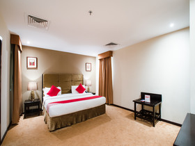 Eastward Hotel by OYO Rooms