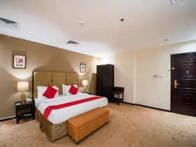 Eastward Hotel by OYO Rooms