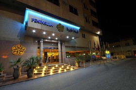 Peninsula Hotel Suites