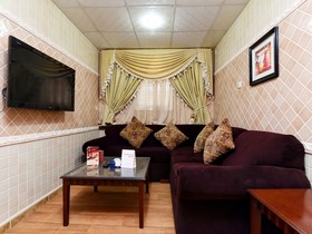Capital O456 Almansour Grand Hotel