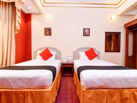 Capital O456 Almansour Grand Hotel