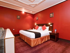 Capital O456 Almansour Grand Hotel