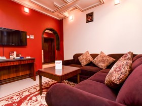 Capital O456 Almansour Grand Hotel