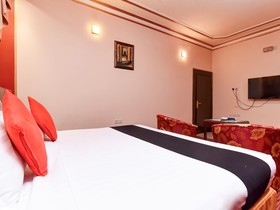 Capital O456 Almansour Grand Hotel