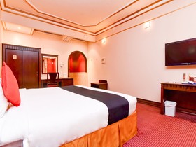 Capital O456 Almansour Grand Hotel