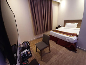 Qasr Alshamal Hotel