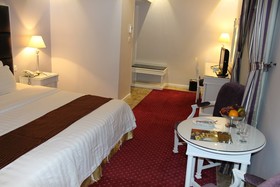 Al Bustan Hotel