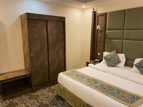 Areen Palace Hotel Al Madina Road