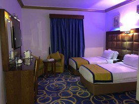 Elegant Suites Hotel