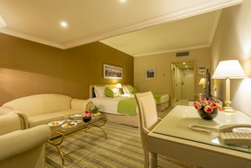 Holiday Inn Jeddah - Al Salam