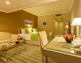 Holiday Inn Jeddah - Al Salam