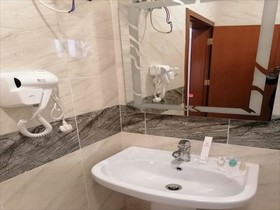 Iwan Al Andalusia Hotel Suites Alrehab
