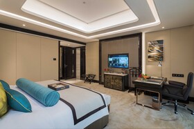 Narcissus Al Hamra Boutique Hotel