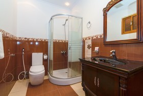 OYO 148 Diamond Beach Hotel