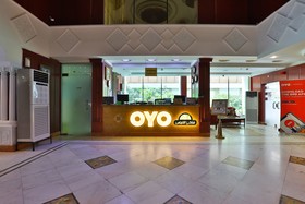 OYO 148 Diamond Beach Hotel