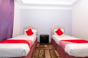 OYO 148 Diamond Beach Hotel