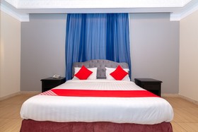 OYO 148 Diamond Beach Hotel