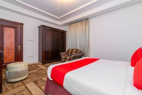 OYO 148 Diamond Beach Hotel