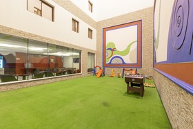 OYO 148 Diamond Beach Hotel