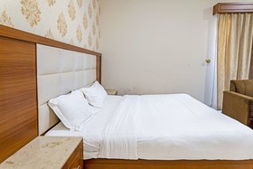 OYO 607 Jeddah Palace Hotel