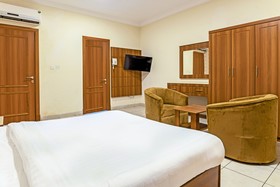 OYO 607 Jeddah Palace Hotel